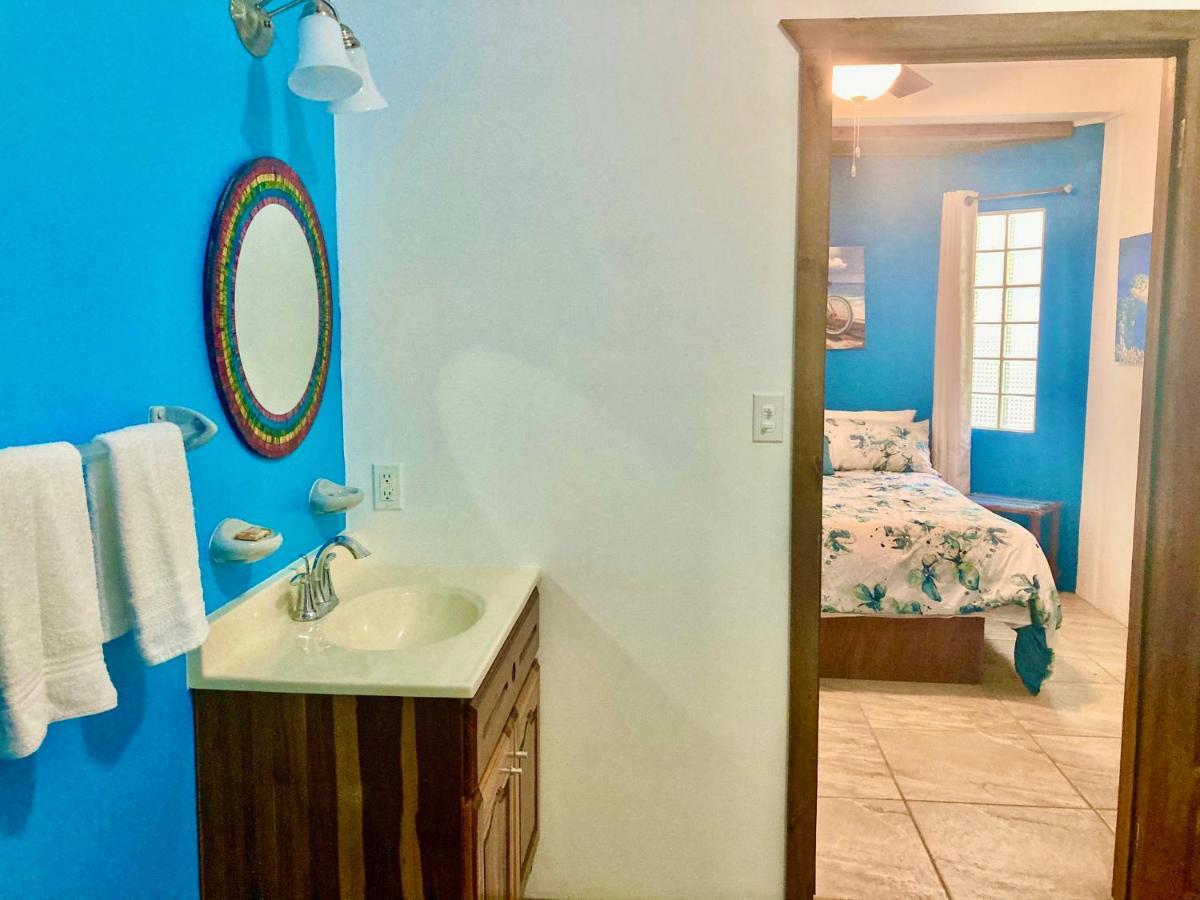 Jaguar Morning Star Hotel Caye Caulker Ngoại thất bức ảnh